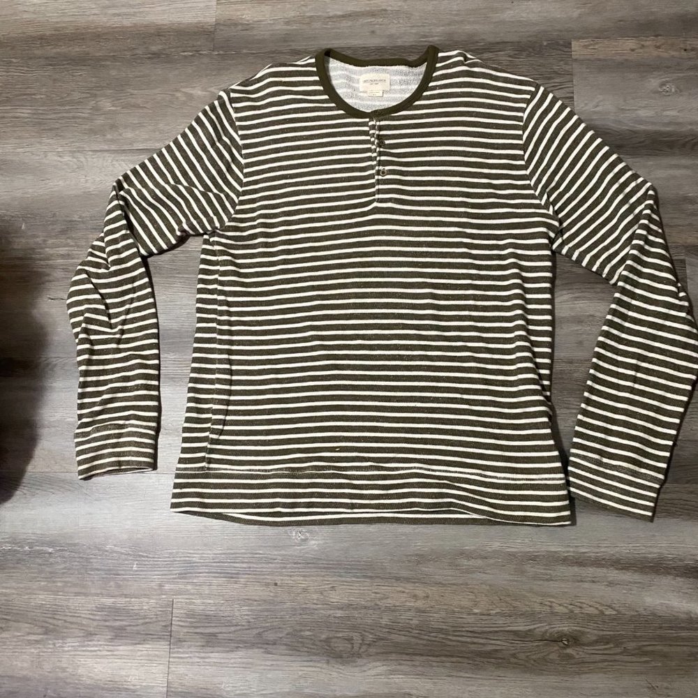 Obey Propaganda Mens XL Long Sleeve Green White Stripped Top With Button
